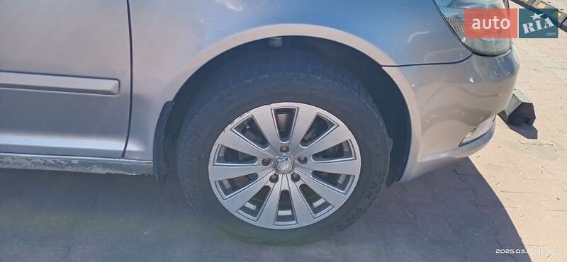 Лифтбек Skoda Octavia 2010 в Львове