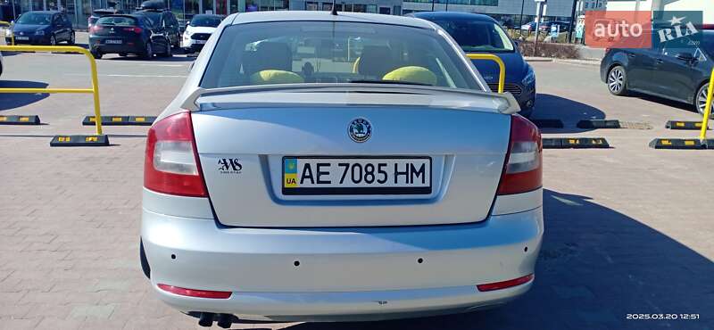 Лифтбек Skoda Octavia 2010 в Львове
