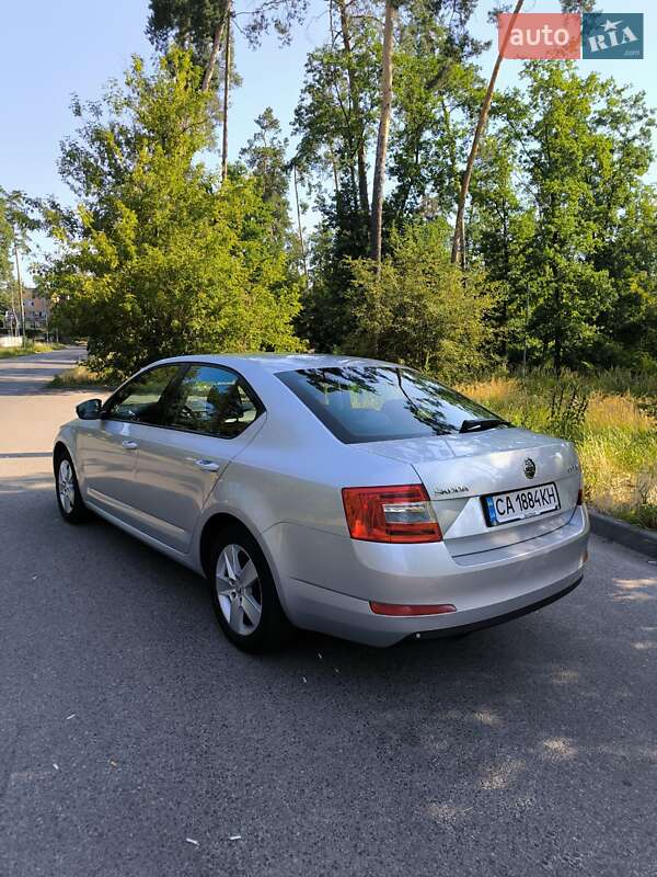 Лифтбек Skoda Octavia 2013 в Черкассах