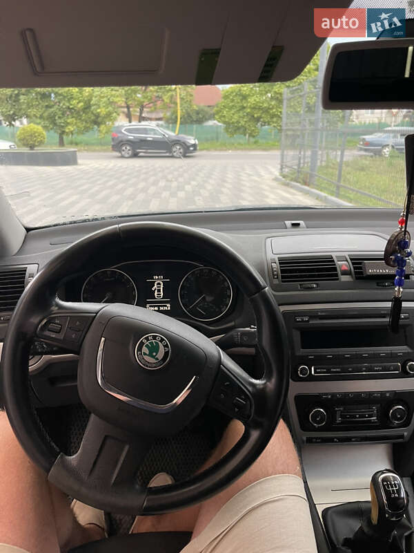Универсал Skoda Octavia 2011 в Ужгороде