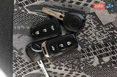 Лифтбек Skoda Octavia 2011 в 