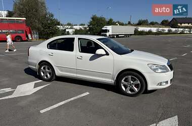 Лифтбек Skoda Octavia 2011 в 