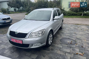 Універсал Skoda Octavia 2010 в Бродах
