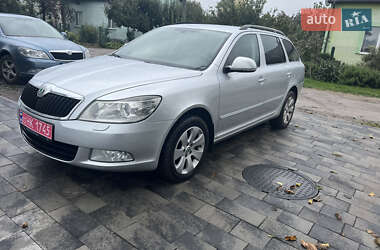 Универсал Skoda Octavia 2010 в Бродах