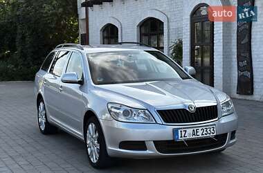 Универсал Skoda Octavia 2009 в 