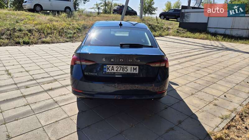 Лифтбек Skoda Octavia 2022 в Киеве