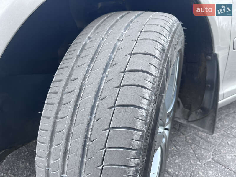 Ліфтбек Skoda Octavia 2010 в Кам'янському фото 13 Ліфтбек Skoda Octavia 2010 в Кам'янському