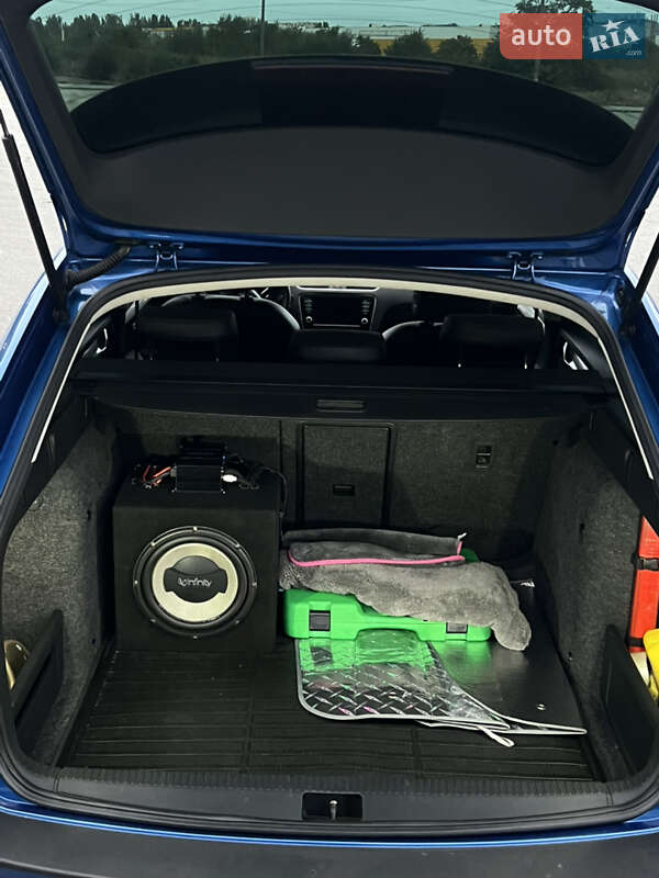 Універсал Skoda Octavia 2014 в Запоріжжі