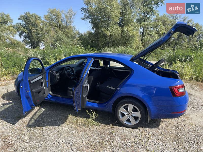 Ліфтбек Skoda Octavia 2019 в Дніпрі фото 20 Ліфтбек Skoda Octavia 2019 в Дніпрі