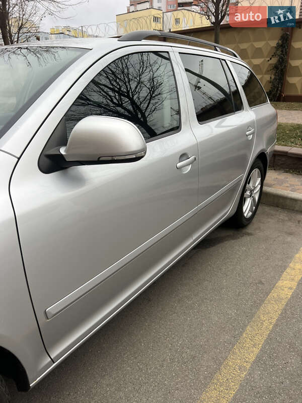 Універсал Skoda Octavia 2010 в Києві