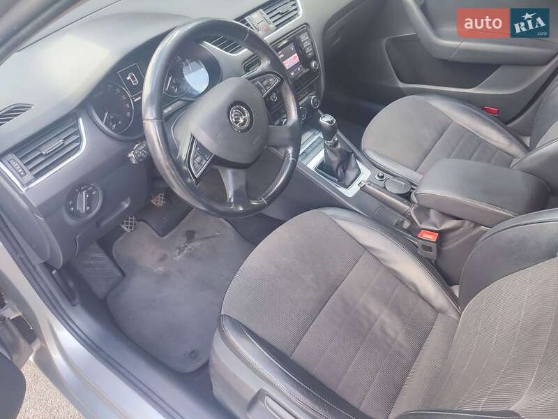 Универсал Skoda Octavia 2013 в Ирпене