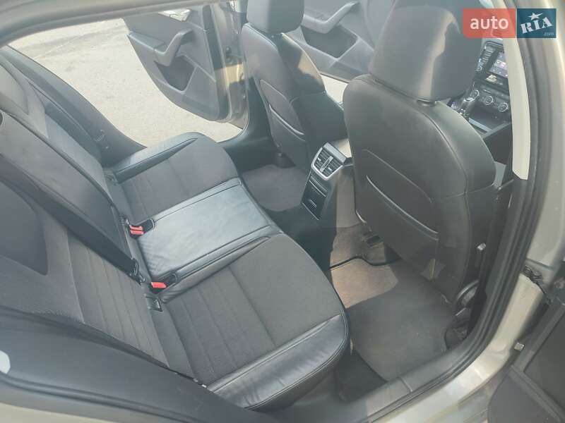 Универсал Skoda Octavia 2013 в Ирпене