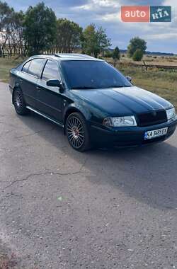 Лифтбек Skoda Octavia 2002 в Полтаве