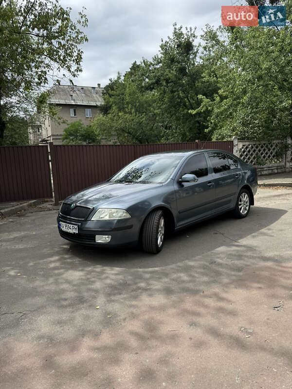 Лифтбек Skoda Octavia 2004 в Киеве