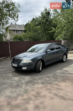 Лифтбек Skoda Octavia 2004 в 
