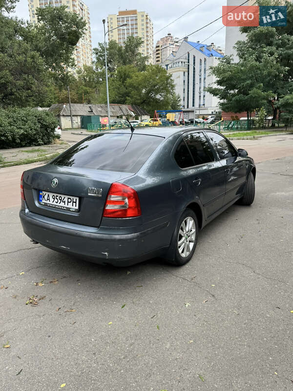 Лифтбек Skoda Octavia 2004 в Киеве