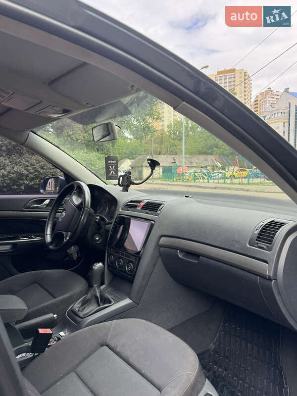 Лифтбек Skoda Octavia 2004 в Киеве