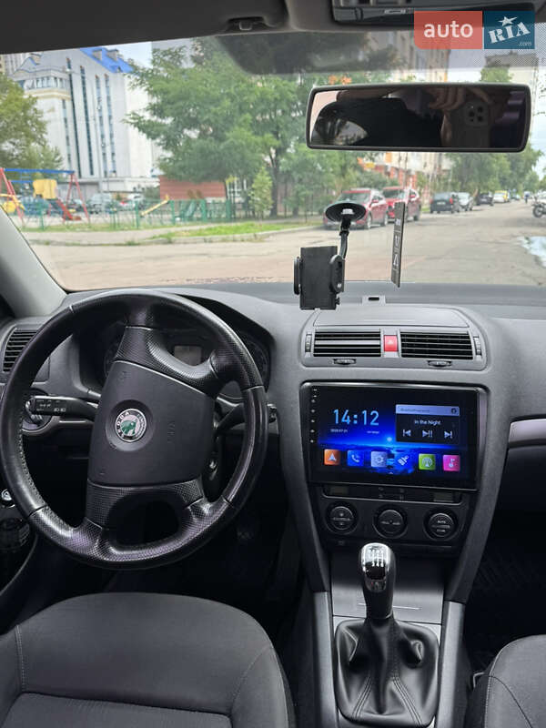 Лифтбек Skoda Octavia 2004 в Киеве