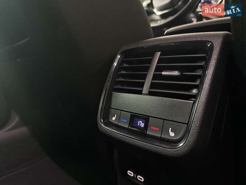 Универсал Skoda Octavia 2021 в Полтаве