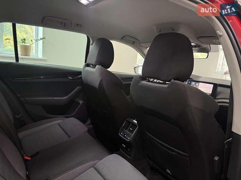 Универсал Skoda Octavia 2021 в Полтаве
