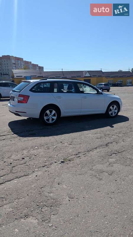 Универсал Skoda Octavia 2018 в Ровно