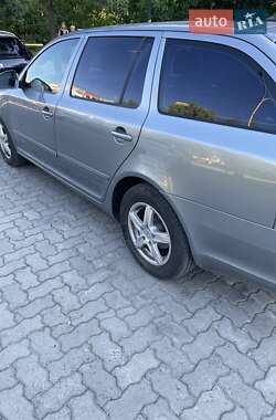 Универсал Skoda Octavia 2012 в 