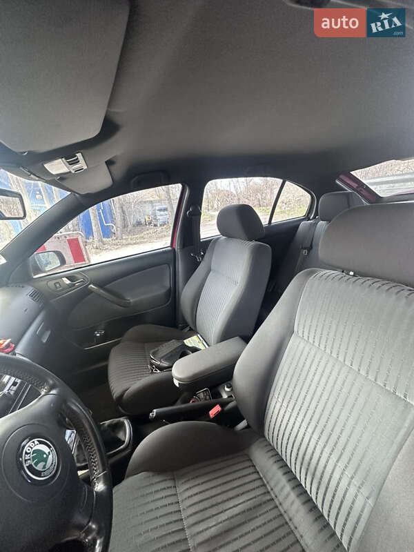 Лифтбек Skoda Octavia 2008 в Новых Петровцах