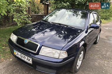 Лифтбек Skoda Octavia 2004 в 