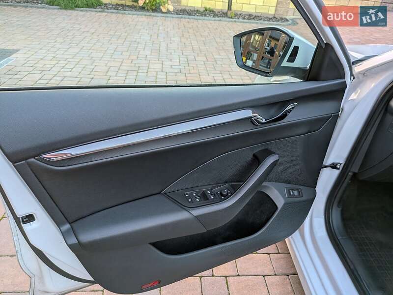 Универсал Skoda Octavia 2020 в Луцке