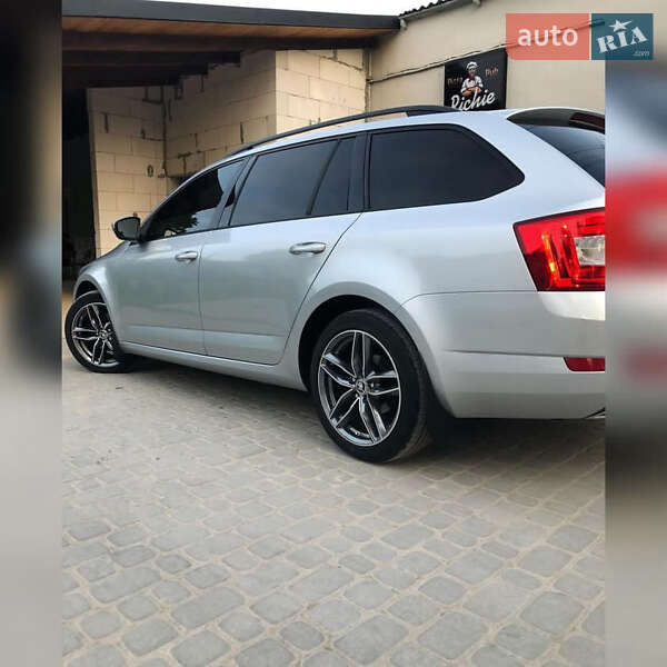 Универсал Skoda Octavia 2015 в Львове