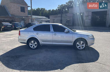 Лифтбек Skoda Octavia 2012 в 