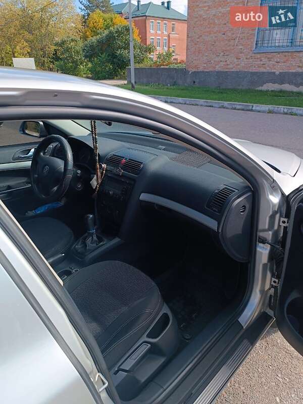 Лифтбек Skoda Octavia 2006 в Александрие
