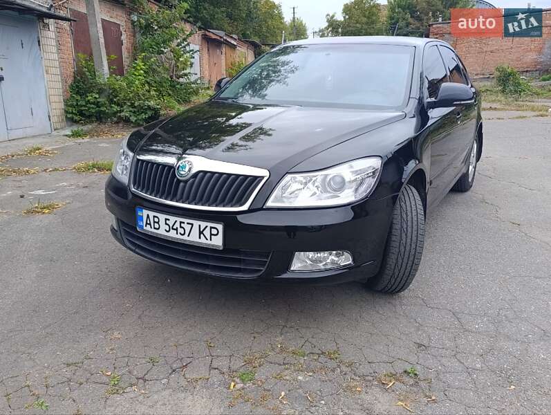 Лифтбек Skoda Octavia 2012 в 
