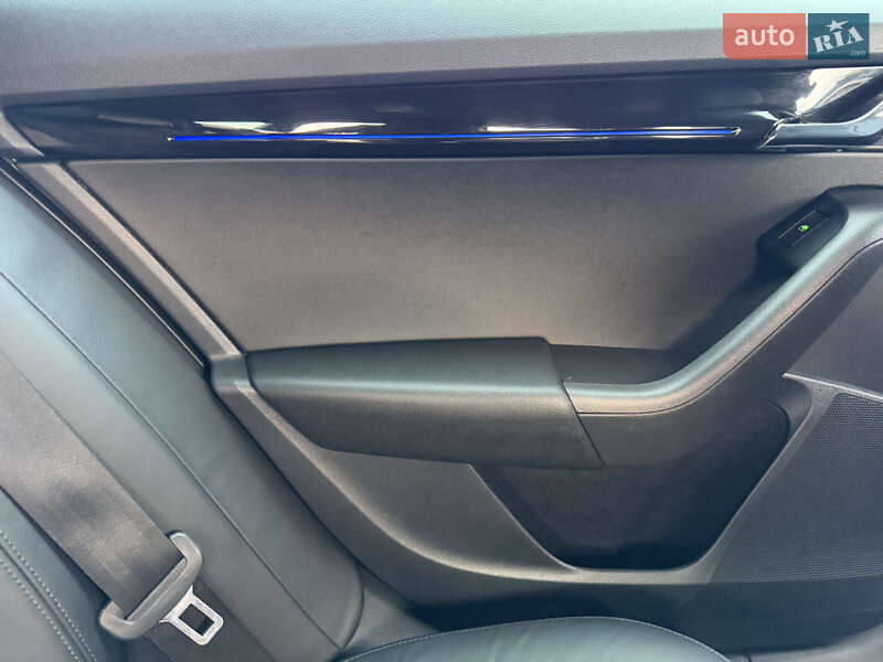 Универсал Skoda Octavia 2019 в Луцке