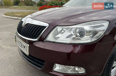 Лифтбек Skoda Octavia 2012 в 