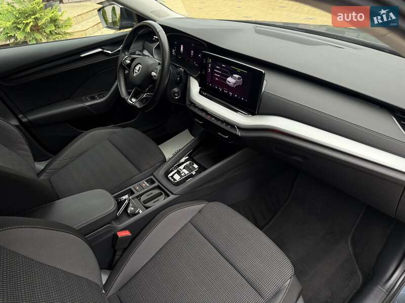 Универсал Skoda Octavia 2021 в Радивилове