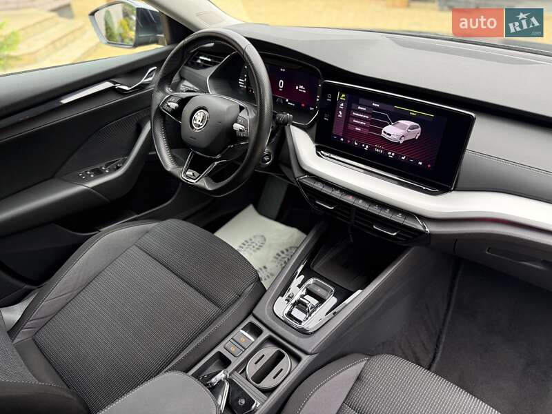Универсал Skoda Octavia 2021 в Радивилове