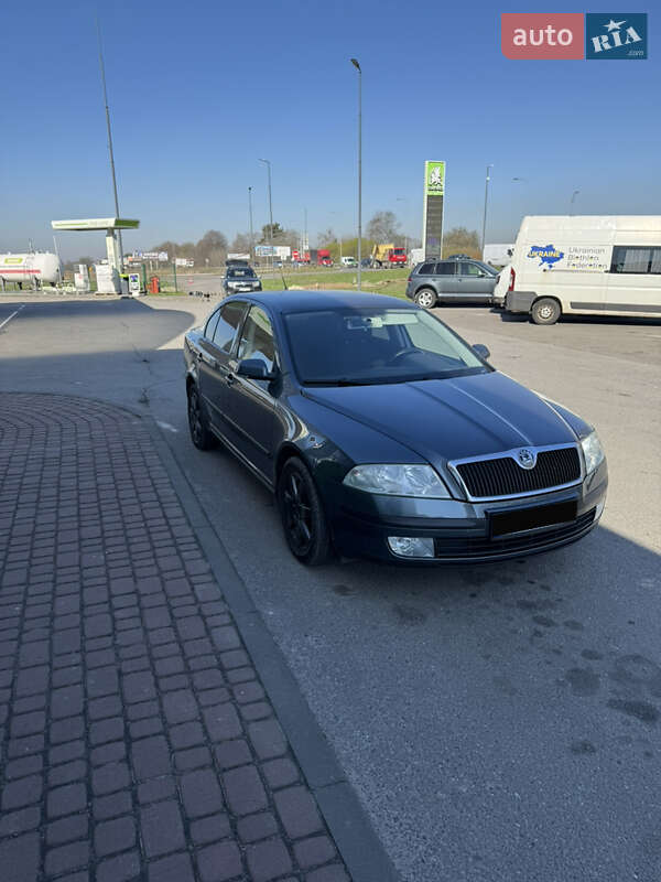 Лифтбек Skoda Octavia 2006 в Южноукраинске