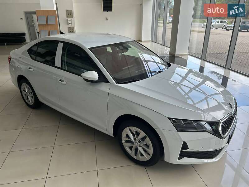 Лифтбек Skoda Octavia 2024 в  фото Лифтбек Skoda Octavia 2024 в