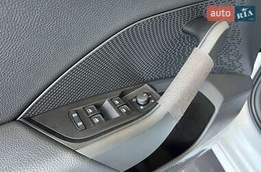 Лифтбек Skoda Octavia 2024 в  фото 13 Лифтбек Skoda Octavia 2024 в
