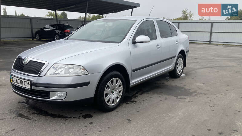 Лифтбек Skoda Octavia 2008 в 