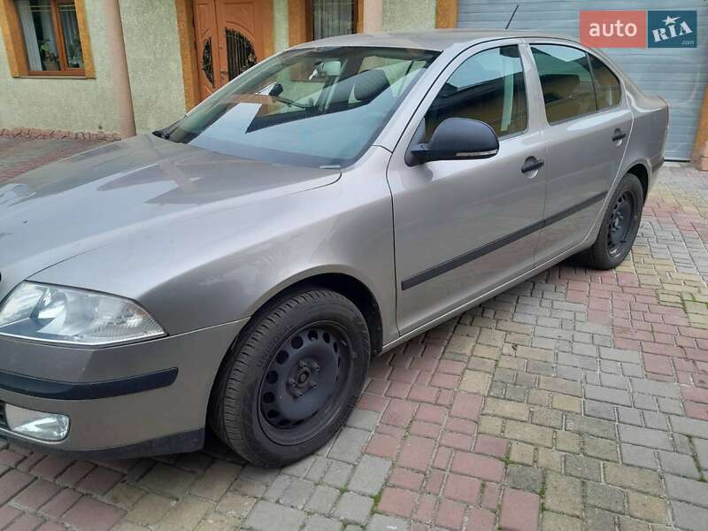 Лифтбек Skoda Octavia 2011 в Бродах фото 18 Лифтбек Skoda Octavia 2011 в Бродах