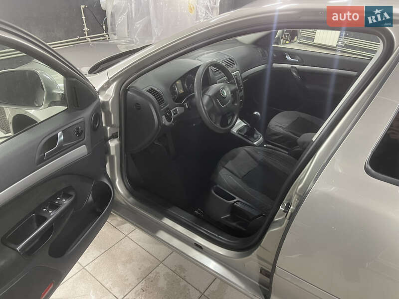 Лифтбек Skoda Octavia 2009 в Николаеве фото 11 Лифтбек Skoda Octavia 2009 в Николаеве