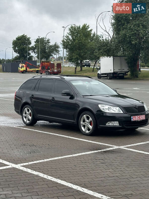 Универсал Skoda Octavia 2010 в 