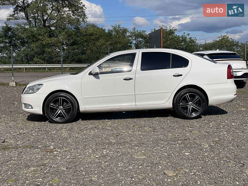 Универсал Skoda Octavia 2011 в Хусте