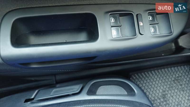 Лифтбек Skoda Octavia 2005 в Каменском