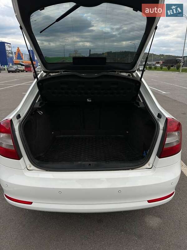 Универсал Skoda Octavia 2010 в 