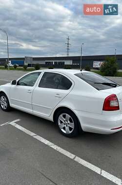 Универсал Skoda Octavia 2010 в 