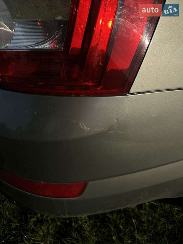 Универсал Skoda Octavia 2014 в Нововолынске