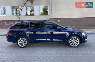 Универсал Skoda Octavia 2015 в 